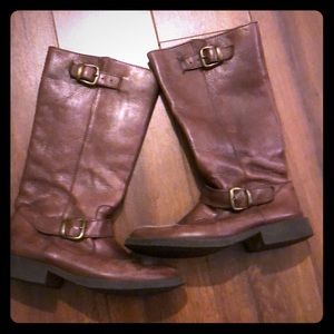 Steve Madden size 8 boots in brown